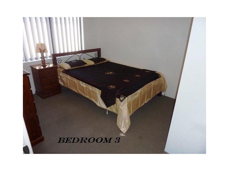 4 Cairo Way, Wanneroo WA 6065