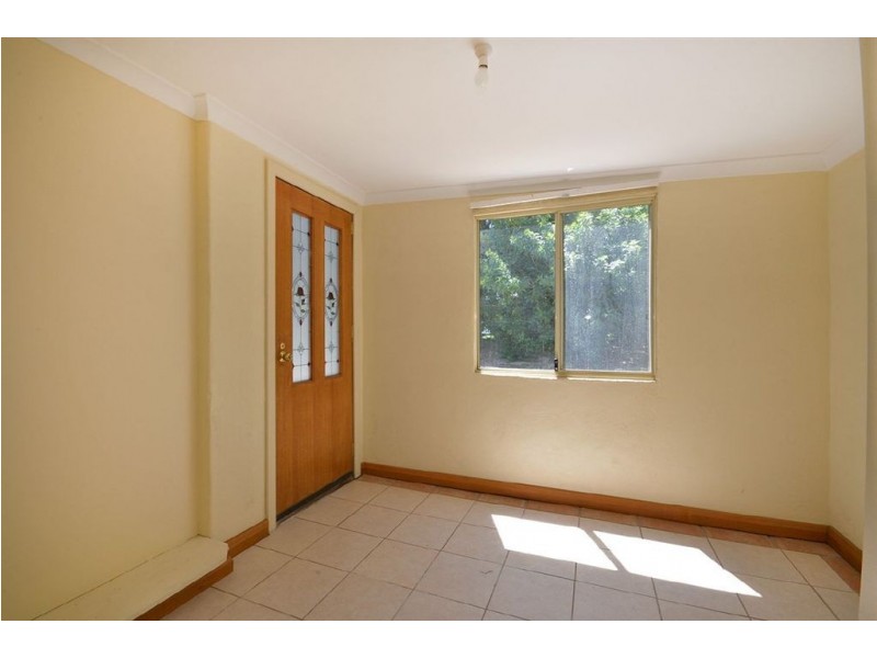 9 Woonan Street, Wanneroo WA 6065