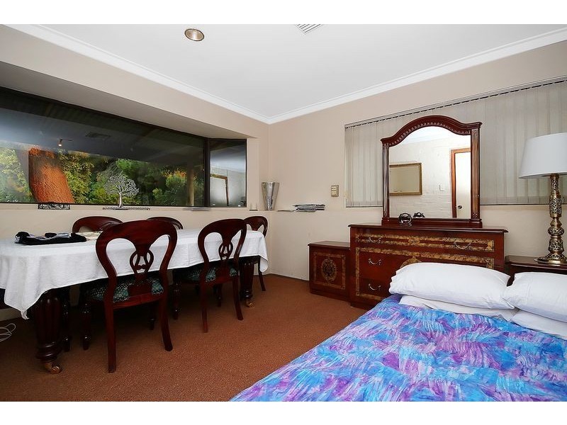 82 Coogee Road, Mariginiup WA 6065