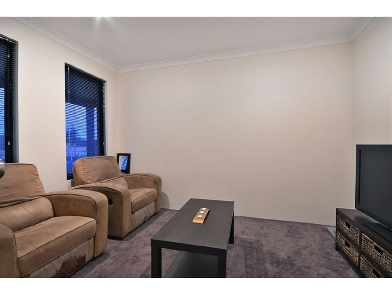 92 Joseph Banks Boulevard, Banksia Grove WA 6031