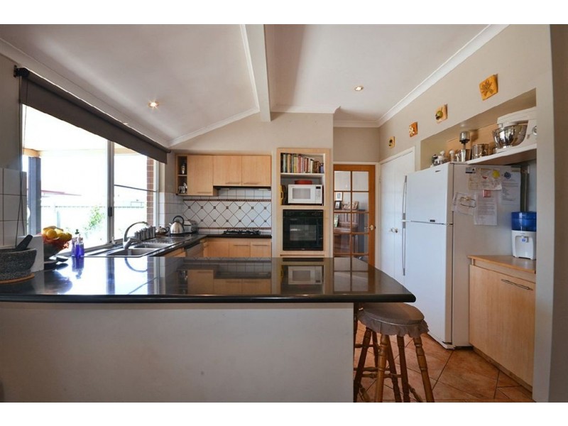 38 Meadowbrook Promenade, Currambine WA 6028