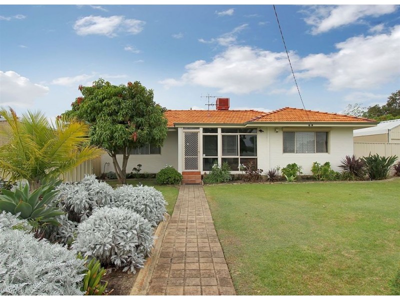 1 Keeley Way, Girrawheen WA 6064