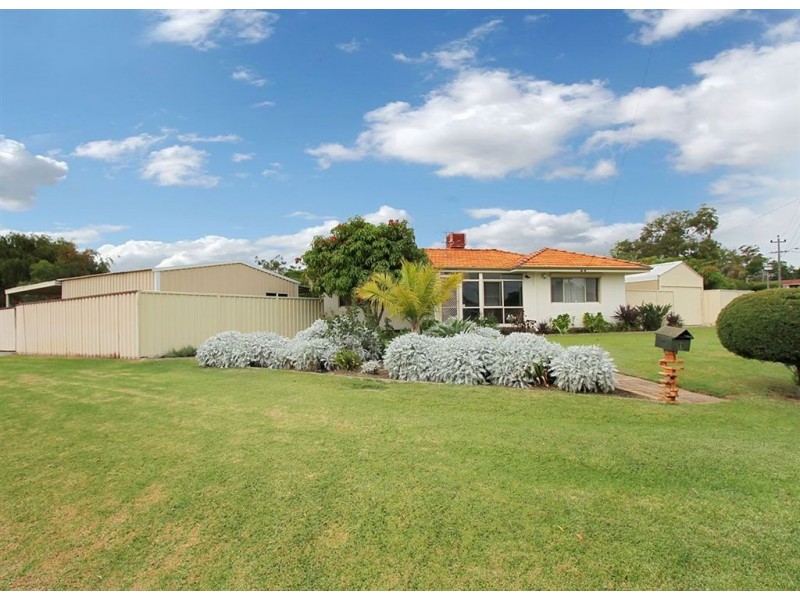 1 Keeley Way, Girrawheen WA 6064