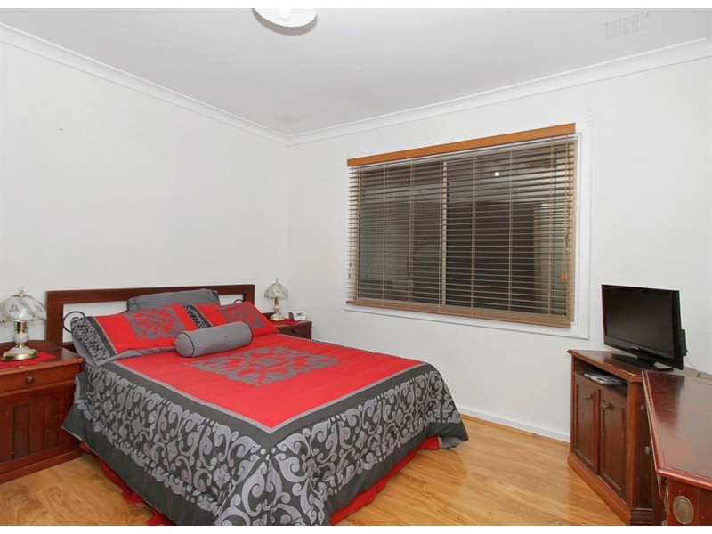 1 Keeley Way, Girrawheen WA 6064