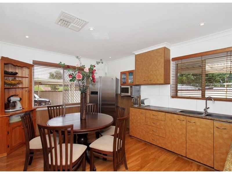 1 Keeley Way, Girrawheen WA 6064