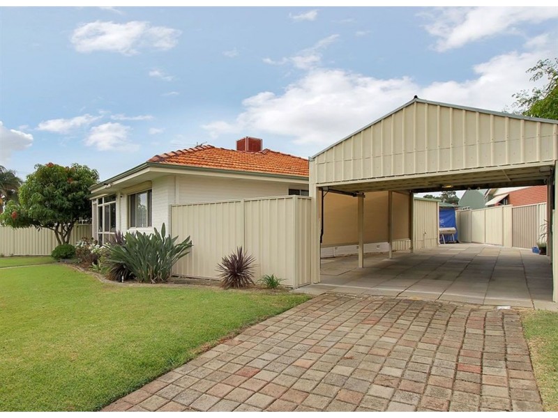 1 Keeley Way, Girrawheen WA 6064