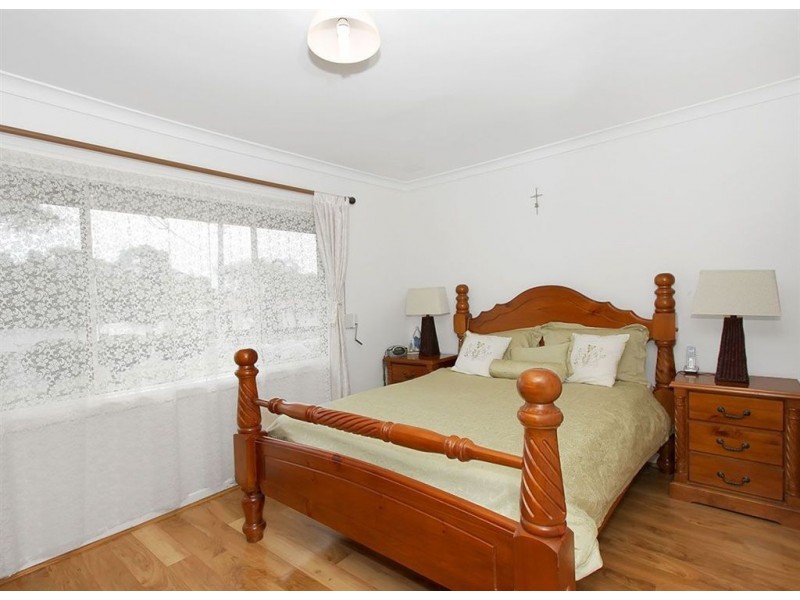 1 Keeley Way, Girrawheen WA 6064