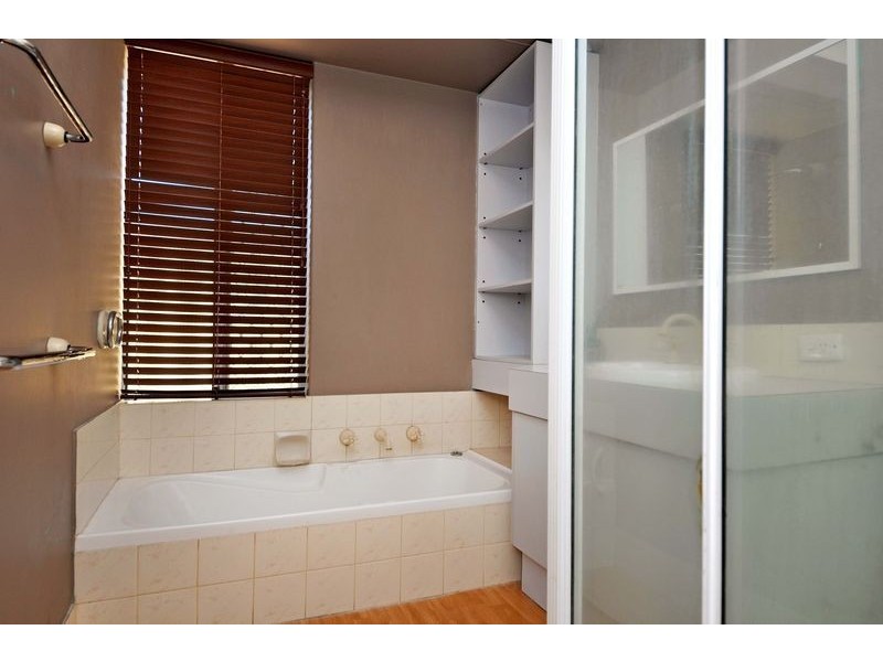 11 Lockeville Close, Beldon WA 6027