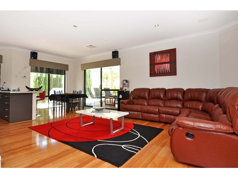 3 Belcastro Way, Madeley WA 6065