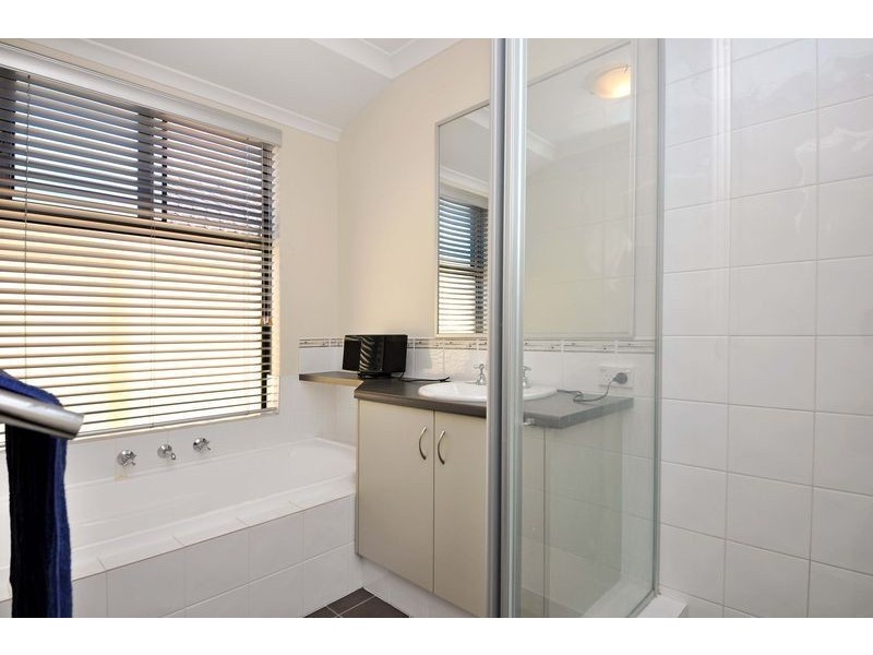 3 Belcastro Way, Madeley WA 6065