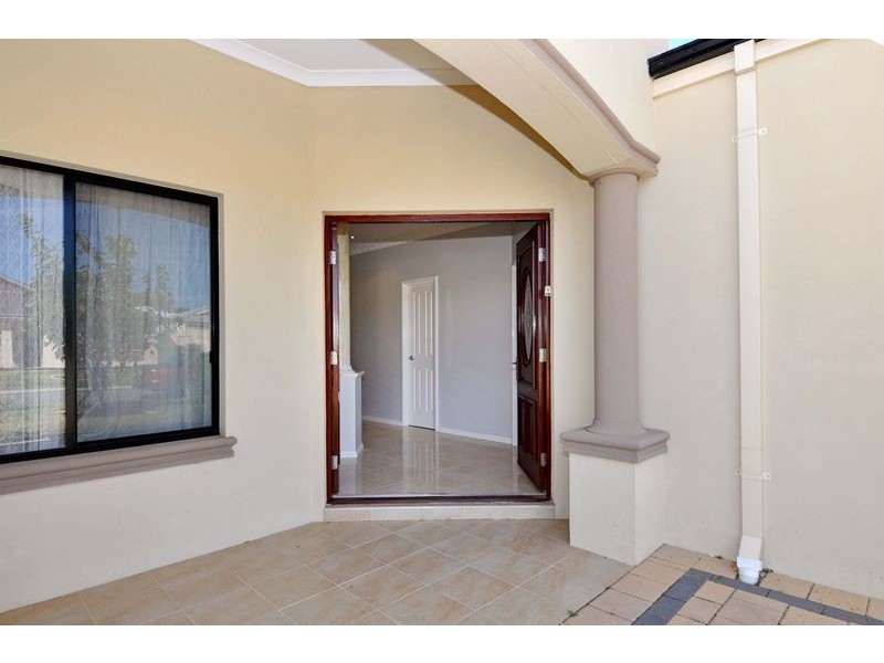 9 Linnett Brace, Darch WA 6065