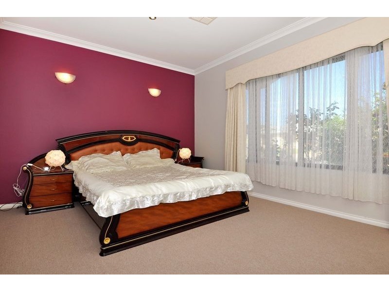 9 Linnett Brace, Darch WA 6065