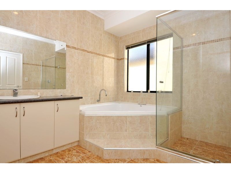 9 Linnett Brace, Darch WA 6065