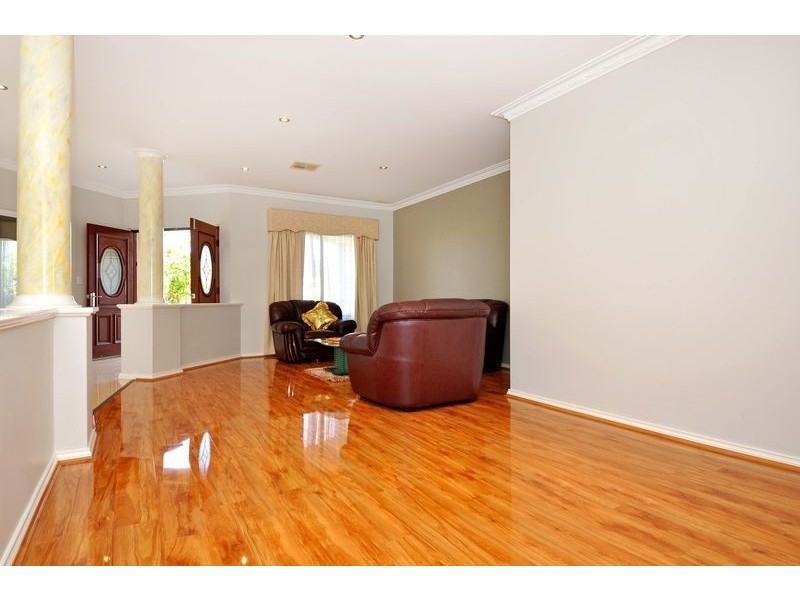 9 Linnett Brace, Darch WA 6065