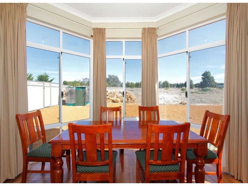 236 Ayrshire Loop, Lower Chittering WA 6084