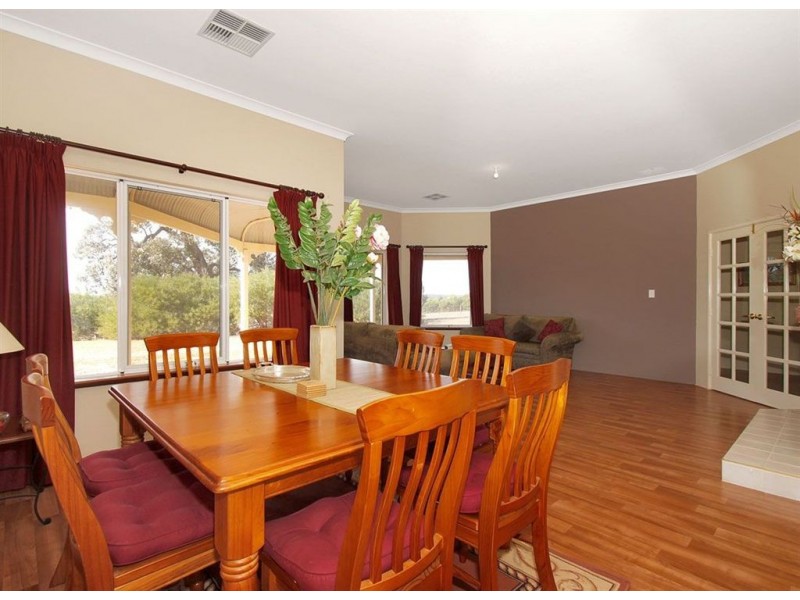 236 Ayrshire Loop, Lower Chittering WA 6084