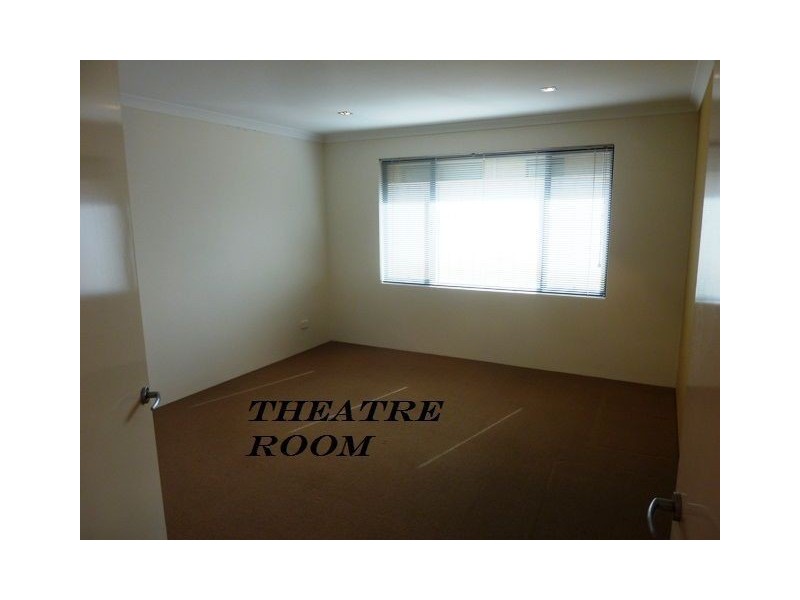 36 Moscow Retreat, Hocking WA 6065