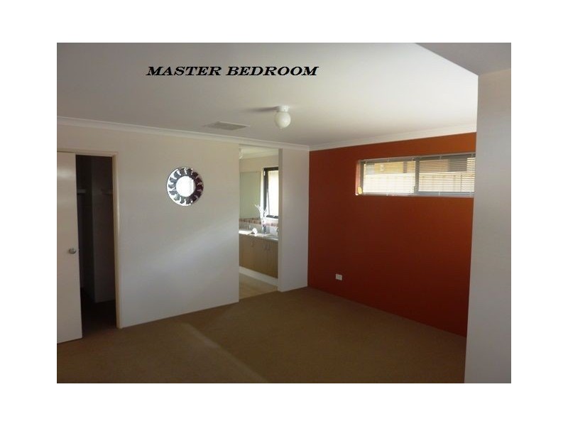 36 Moscow Retreat, Hocking WA 6065