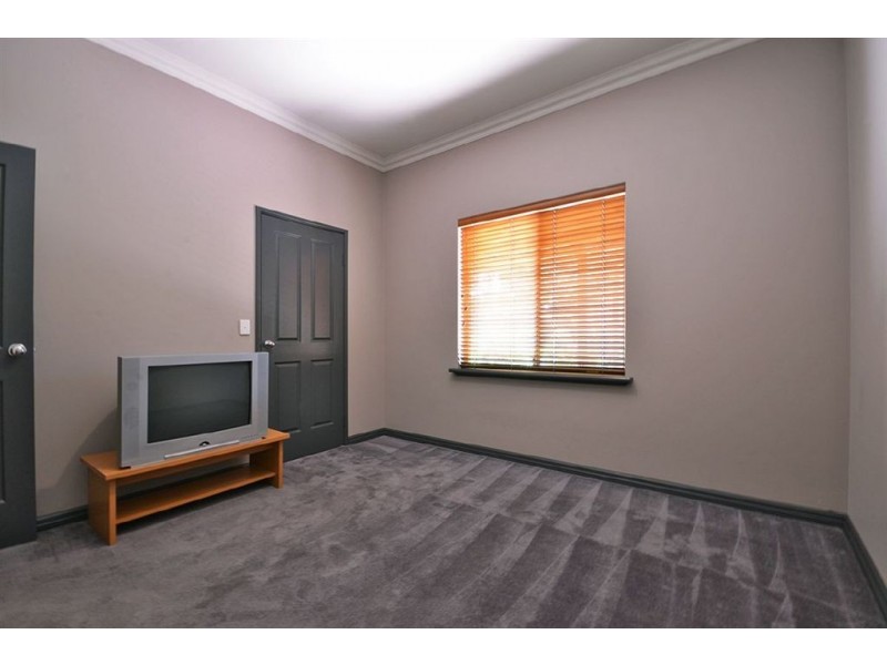 81 Bushwood Follows, Two Rocks WA 6037