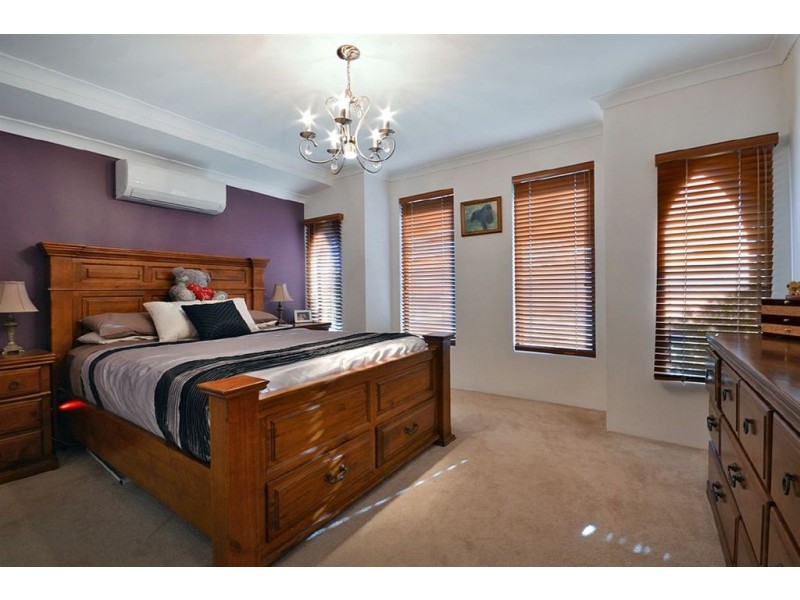 79 Kentucky Boulevard, Hocking WA 6065