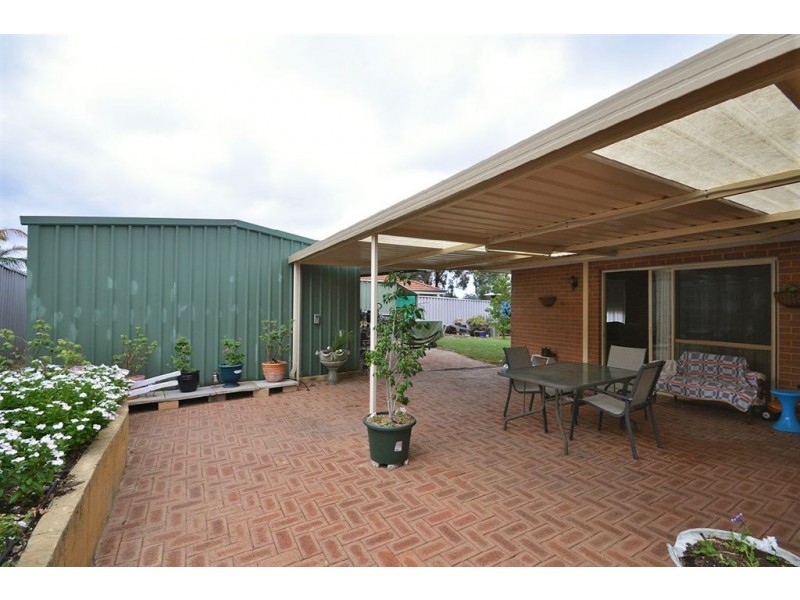27 Viridian Drive, Banksia Grove WA 6031