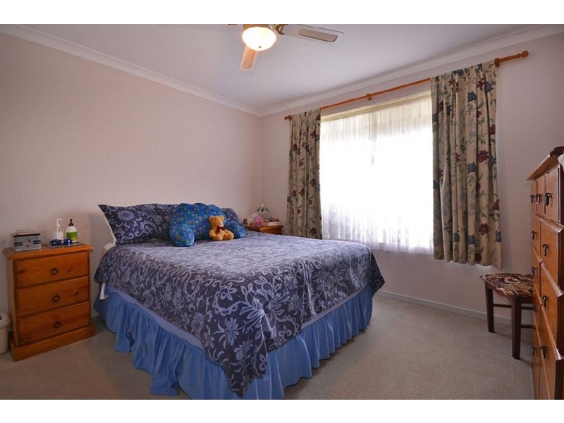 27 Viridian Drive, Banksia Grove WA 6031
