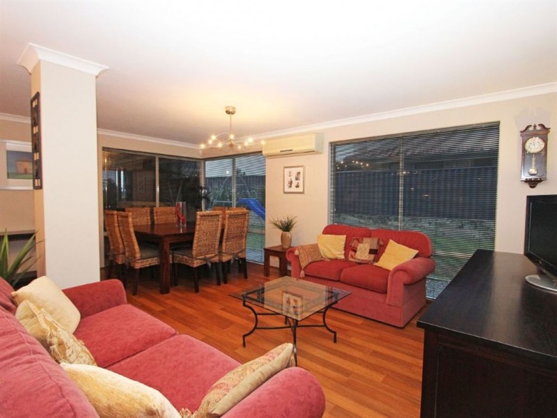 43 Santa Monica Parade, Iluka WA 6028