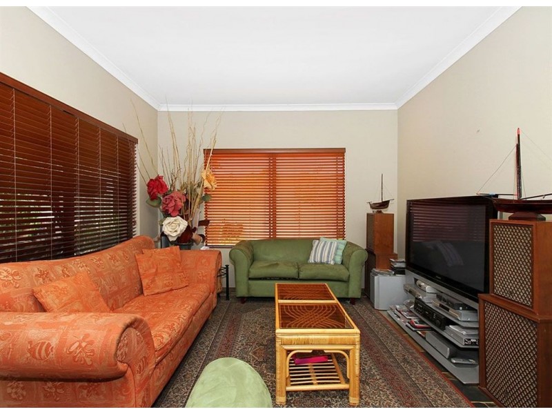 30 Gilbert Road, Duncraig WA 6023