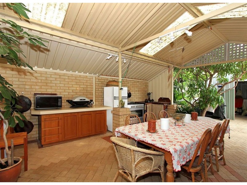 30 Gilbert Road, Duncraig WA 6023