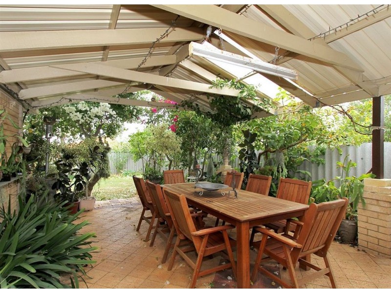 30 Gilbert Road, Duncraig WA 6023