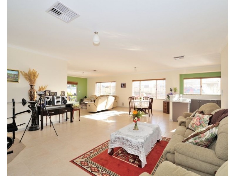 36 Giglia Drive, Sinagra WA 6065