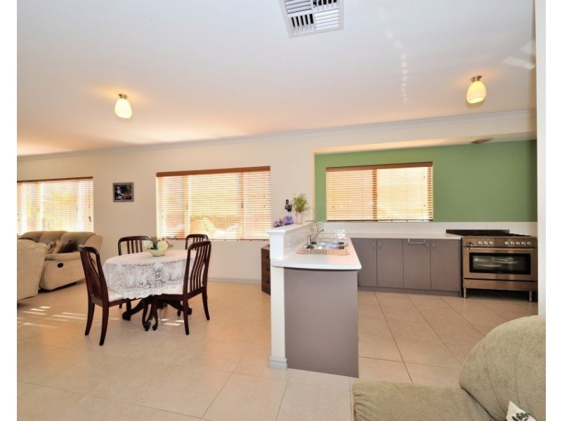 36 Giglia Drive, Sinagra WA 6065