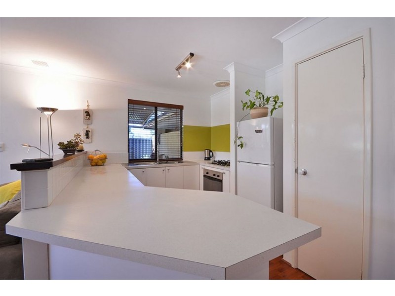 85 Lakevalley Drive, Edgewater WA 6027