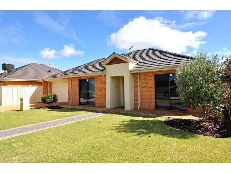 56 Olivedale Road, Madeley WA 6065
