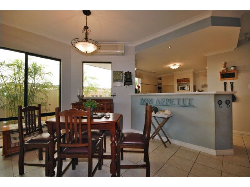 9 Marriot Turn, Currambine WA 6028