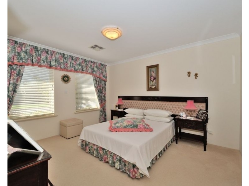 29 Annandale Circle, Kinross WA 6028