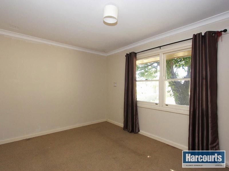 18 Barrows Way, Balga WA 6061