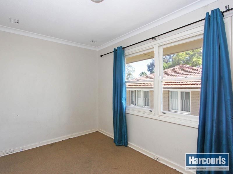 18 Barrows Way, Balga WA 6061