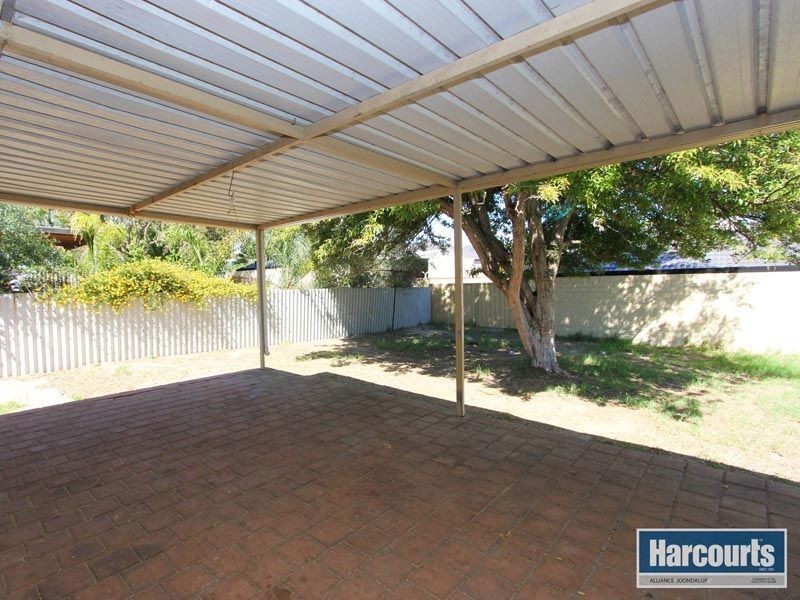 18 Barrows Way, Balga WA 6061