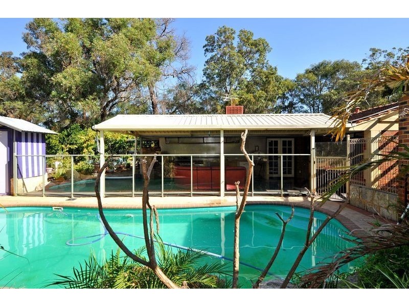 76 Tranquil Drive, Carramar WA 6031