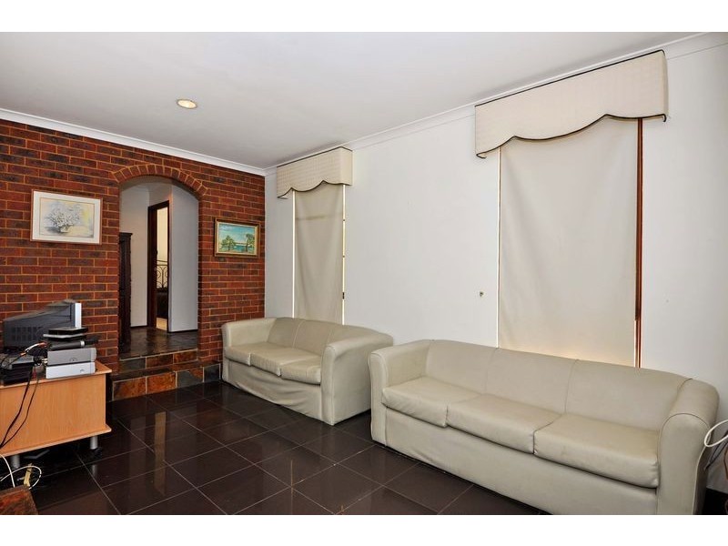 76 Tranquil Drive, Carramar WA 6031