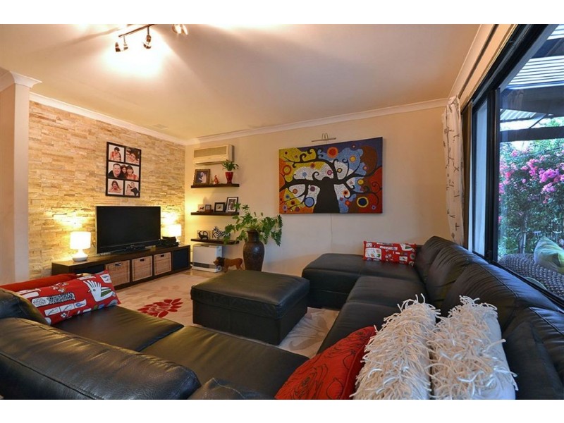 3 Monclair Pass, Currambine WA 6028