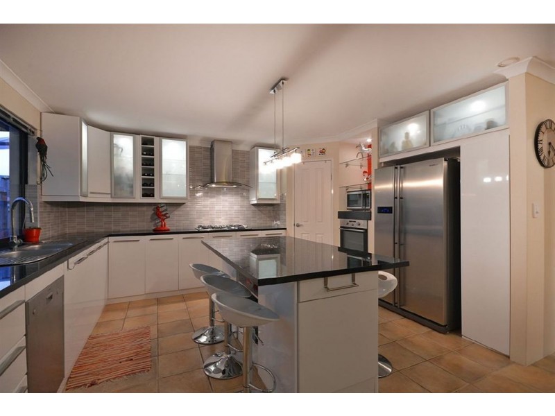 3 Monclair Pass, Currambine WA 6028