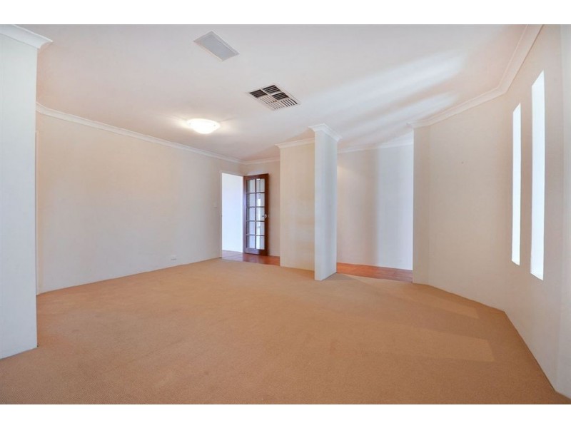 8 Renoir Lane, Currambine WA 6028