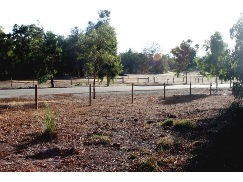 207 Holstein Loop, Lower Chittering WA 6084