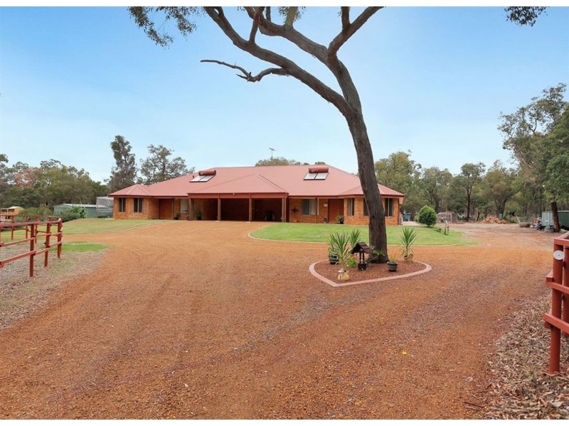 201 Holstein Loop, Lower Chittering WA 6084