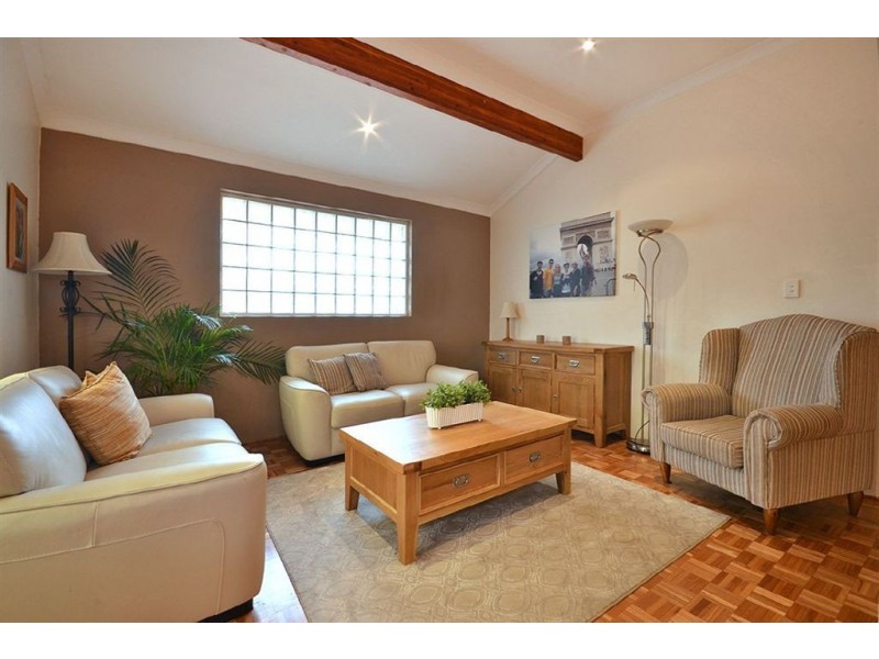 94 Willespie Drive, Pearsall WA 6065