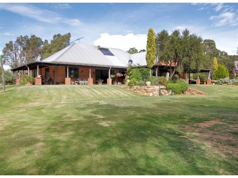 448 Chittering Road, Bullsbrook WA 6084