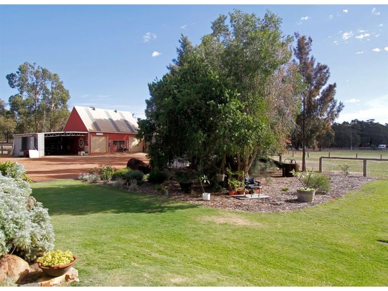 448 Chittering Road, Bullsbrook WA 6084