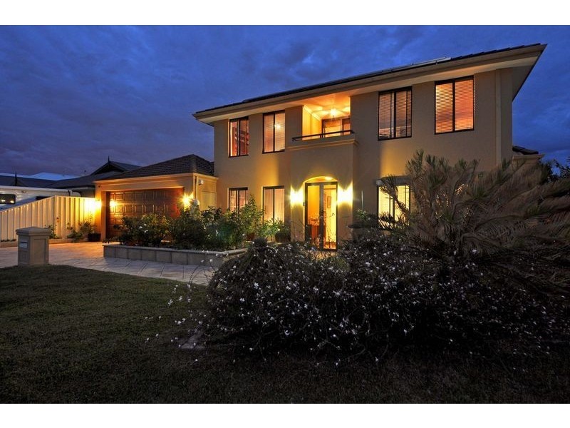 63 St Fillans Bend, Wanneroo WA 6065